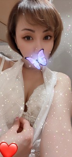 多美（たみ）今日の服はマリリンモンロー風？！🐰💋